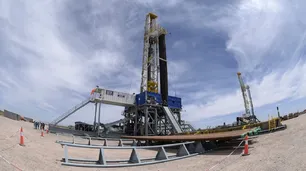 Eurnekian apuesta por Palermo Aike y presenta un plan para exportar GNL a través de Chile