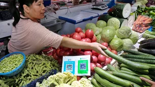 China: la revolución del pago virtual abre dudas por la extinción del efectivo