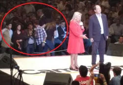 Video | El mal momento de Michetti en el cierre de campaña