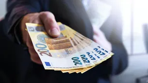 Euro blue hoy: el minuto a minuto de la cotización de este lunes 25 de septiembre de 2023