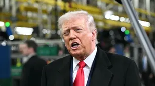 Nueva avanzada de Trump en su estrategia por Groenlandia: Estados Unidos podría cobrar aranceles a las naciones que no lo apoyen