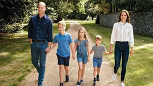 Kate Middleton confesó haber retocado la foto junto a sus hijos y causó polémica