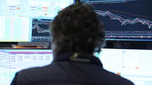 Argentina se desacopla de la corrección global: El "Efecto YPF" impulsa al Merval en un mundo en alerta