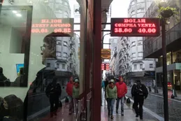 Colapso del peso argentino favorecerá las exportaciones agrarias