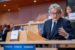Experto de Unión Europea dice que la vacuna Sputnik V no es necesaria