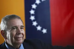 González Urrutia habló tras llegar a Madrid y denunció "presiones, coacciones y amenazas"