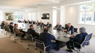 Alberto se reunió con los mayores industriales del país para definir el futuro de la cuarentena