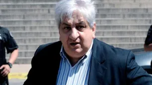 Julio Piumato: "Estamos en un bote tratando de sacar agua con cucharita, pero Sergio Massa tiene un cucharón"