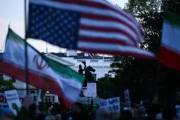 Nuevo líder iraní promete proteger la tecnología nuclear y de misiles