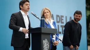 Axel Kicillof dijo que Cristina Kirchner está "injustamente detenida" y pidió "frenar a Milei y llenar el Congreso de compañeros"