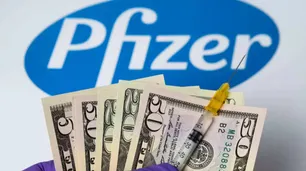 Pfizer y Moderna aumentaron los precios de sus vacunas a la Unión Europea