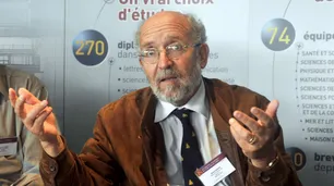 El Nobel de Física dice que no hay Dios en el universo pero sí vida en otros planetas