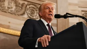 Trump dice que "no bromea" sobre un posible tercer mandato presidencial en 2028: "Hay métodos"
