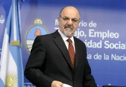 Para Carlos Tomada, el frente liderado por Lousteau "es sólo el eco del macrismo"