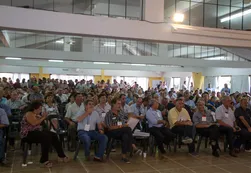 Las "perlitas" de la cumbre nacional de la UCR