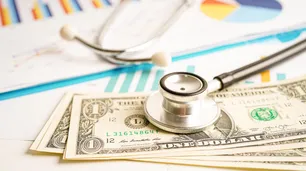 Por falta de insumos, empresas de salud advierten que están en riesgo trasplantes y cirugías