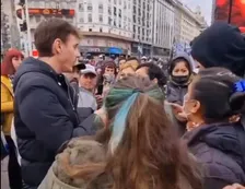 Roberto García Moritán fue a un piquete y pasó de todo: selfies, gritos y un cara a cara con Eduardo Belliboni