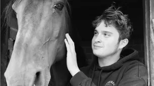Quién es Clément Vandenkerckhove, el sobrino secreto del rey de Bélgica, y qué lugar podría ocupar en la realeza