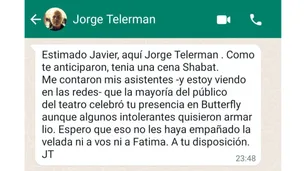 Milei difundió un chat privado con Telerman para relativizar el repudio en el Colón