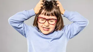 La cuarentena también lucha contra la pediculosis