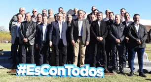 Intendentes discutieron con Máximo y Alberto Fernández la candidatura a gobernador