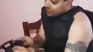 "Si no me pagan el bono, se pudre todo": quedó detenido por amenazar con un arma a Omar Perotti