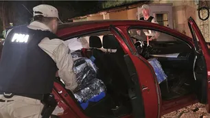 Quiso evadir un control en Corrientes y mató a una mujer: tenía en el auto 280 kilos de marihuana