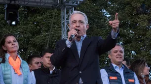La detención de Uribe abre la grieta en Colombia