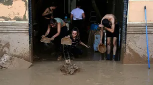 Ya son más de 150 muertos por el temporal en España y la búsqueda de sobrevivientes es desesperada