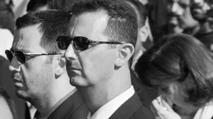 El hermano de Assad es el hombre más buscado de Siria: en su palacio hallaron píldoras sexuales y túneles secretos