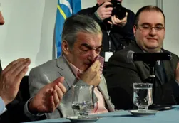Das Neves pidió licencia por problemas de salud y se quebró