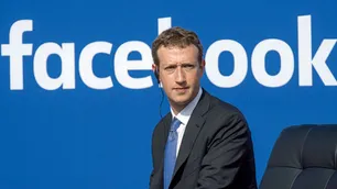 Facebook, Twitter y Google discrepan antes de testimonio