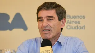 Fernán Quirós: “Todavía no sabemos si el hantavirus del barco evolucionó”