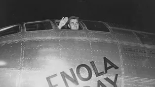 Paul Tibbets, el antihéroe que bajó del cielo para abrir las puertas del infierno atómico