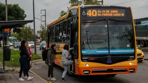 Transporte urbano: circulan las nuevas unidades de Coniferal en la línea 43