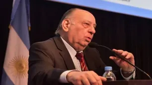 Cachanosky: "El gobierno debería estar revisando esa afirmación de que estamos en un nivel récord de consumo"