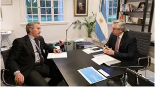 Felipe Solá en el centro de la tormenta por el diálogo Alberto-Biden