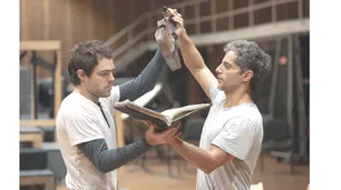 Peter Lanzani y Joaquín Furriel se suben al Colón con Martha Argerich