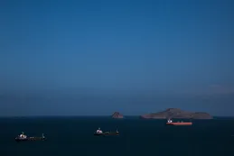 Caos, insomnio, llamadas frenéticas: PDVSA lucha por sobrevivir