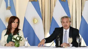 Alberto Fernández mostró un chat con Cristina Kirchner y confirmó que se reúnen este martes en Olivos