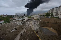 Azerbaiyán ataca territorio armenio y amenaza con extender la guerra en el Cáucaso