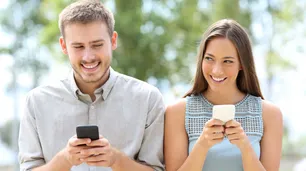Ni el físico ni el dinero: a la hora de buscar pareja, prefieren “amabilidad” y “empatía”