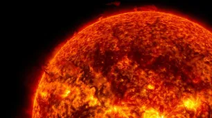 IBM y NASA lanzaron “Surya”, el primer modelo de IA de código abierto para predecir el clima solar