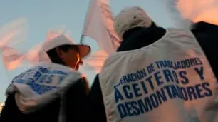 Vence la conciliación obligatoria: nueva ronda de diálogo entre sindicatos aceiteros y la industria