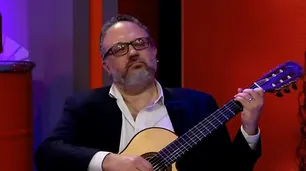 Matías Kulfas reapareció en la TV tocando la guitarra con su esposa: "Es mejor que Alberto"