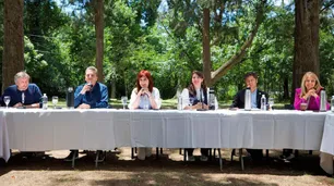 Los K dejan pasar la pelea con LLA y esperan que se desgaste