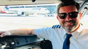 El piloto del vuelo de Adorni a Punta del Este contradijo su versión: “El viaje lo reservó y lo pagó Grandio”