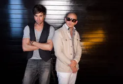 Enrique Iglesias, de festejo y en Caras Miami
