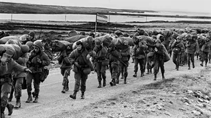 Del combate final a la "rendición" de Puerto Argentino: 4 claves del armisticio de Malvinas