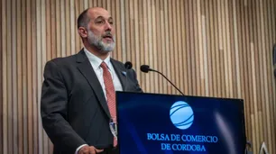 Provincia busca mostrar solvencia: según Acosta, "Córdoba no necesita salvatajes de la Nación"